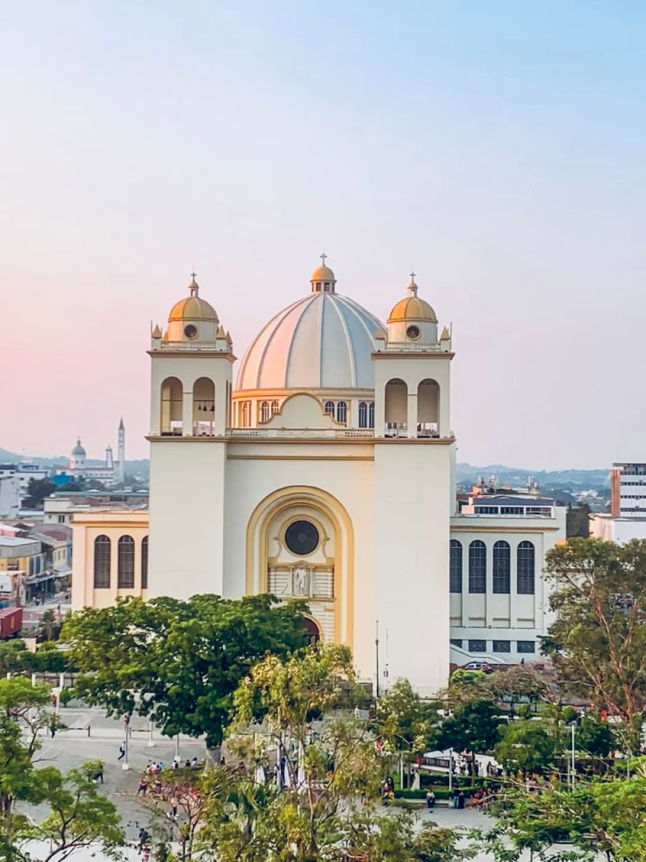Vuelos a San Salvador (SAL)