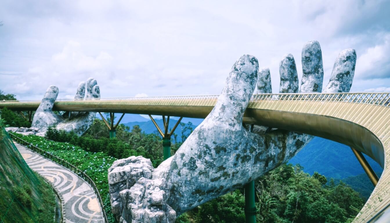 El Puente Dorado, Da Nang, Vietnam - destinos de viaje en Asia