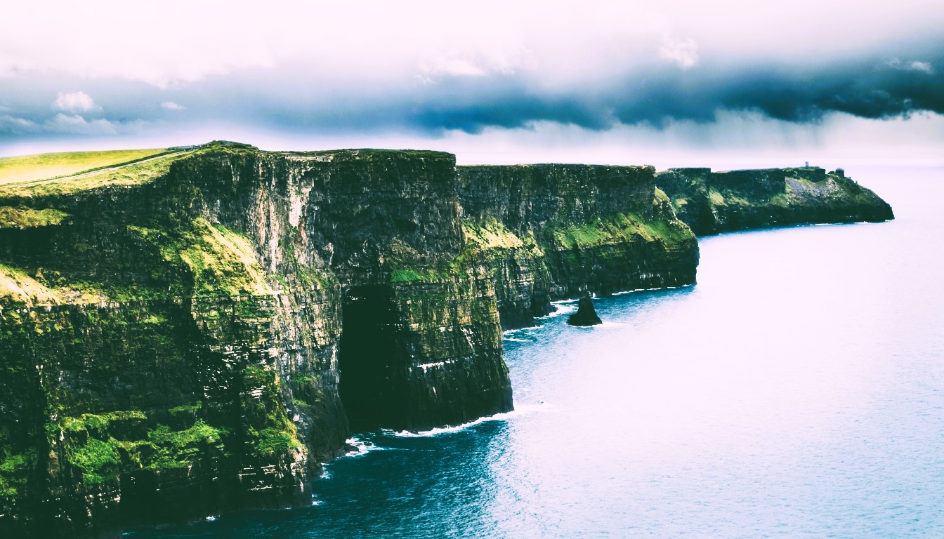 Acantilados de Moher, Lislorkan North, Condado de Clare, Irlanda - destinos de viaje en Europa